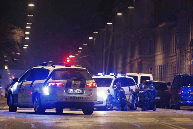 Der Terrorist wurde in der ganzen Stad...Dabei wurden drei Polizisten verletzt.  | Foto: dpa