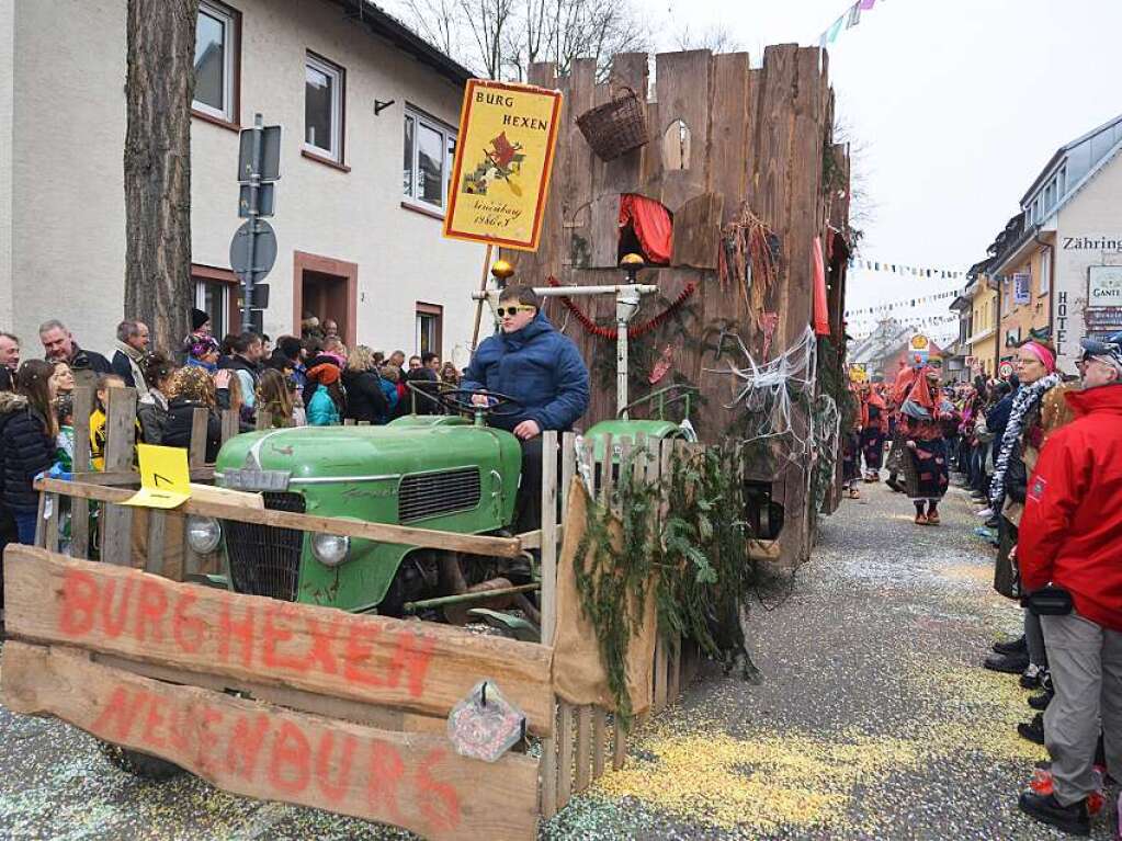 Impressionen vom Neuenburger Narrenumzug