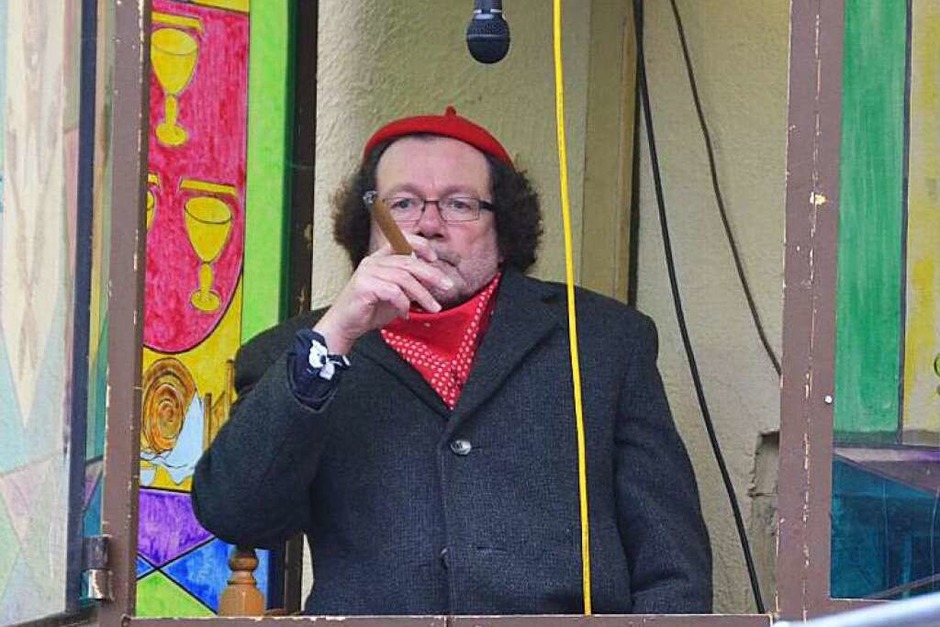 Die Ruhe vor dem Sturm: Lothar Hanser am Stubenplatz in seiner Sprecherkabine (Foto: Andrea Gallien) Die Ruhe vor dem Sturm: Lothar Hanser am Stubenplatz in seiner Sprecherkabine (Foto: Andrea Gallien)