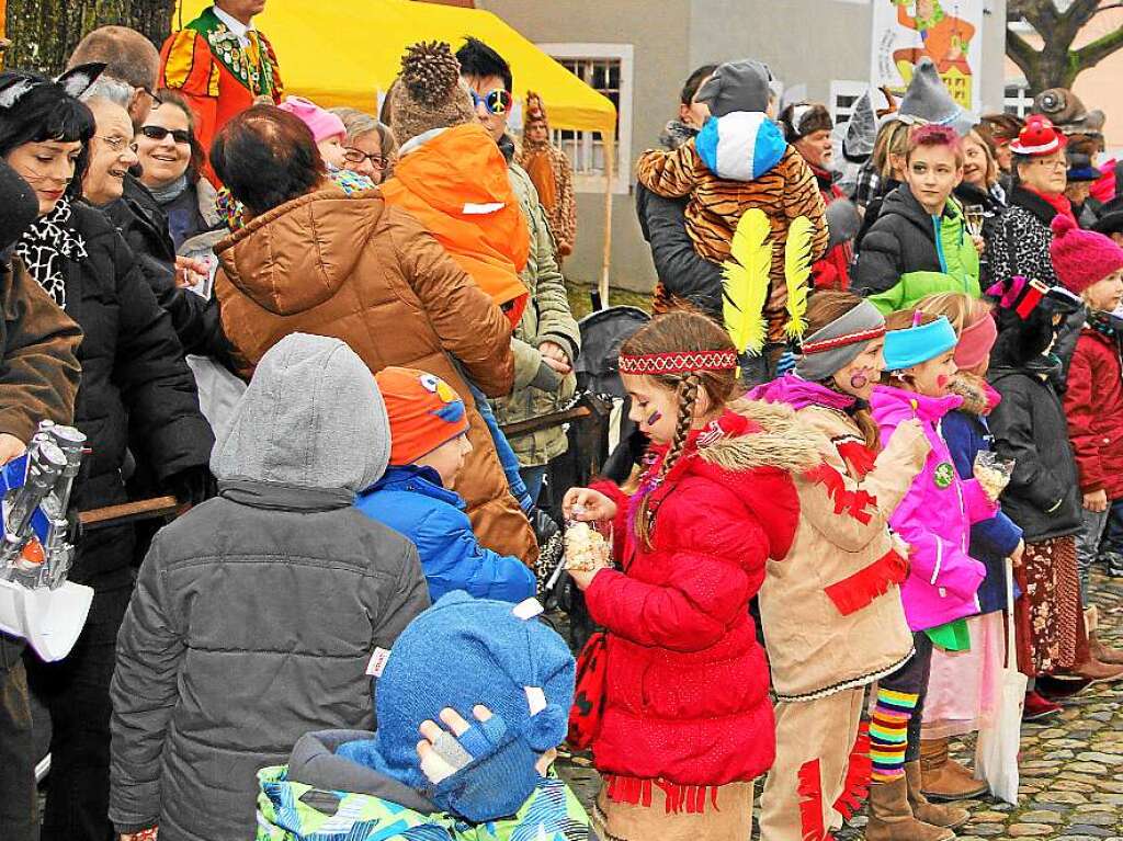 Impressionen vom Rosenmontagsumzug in Burkheim