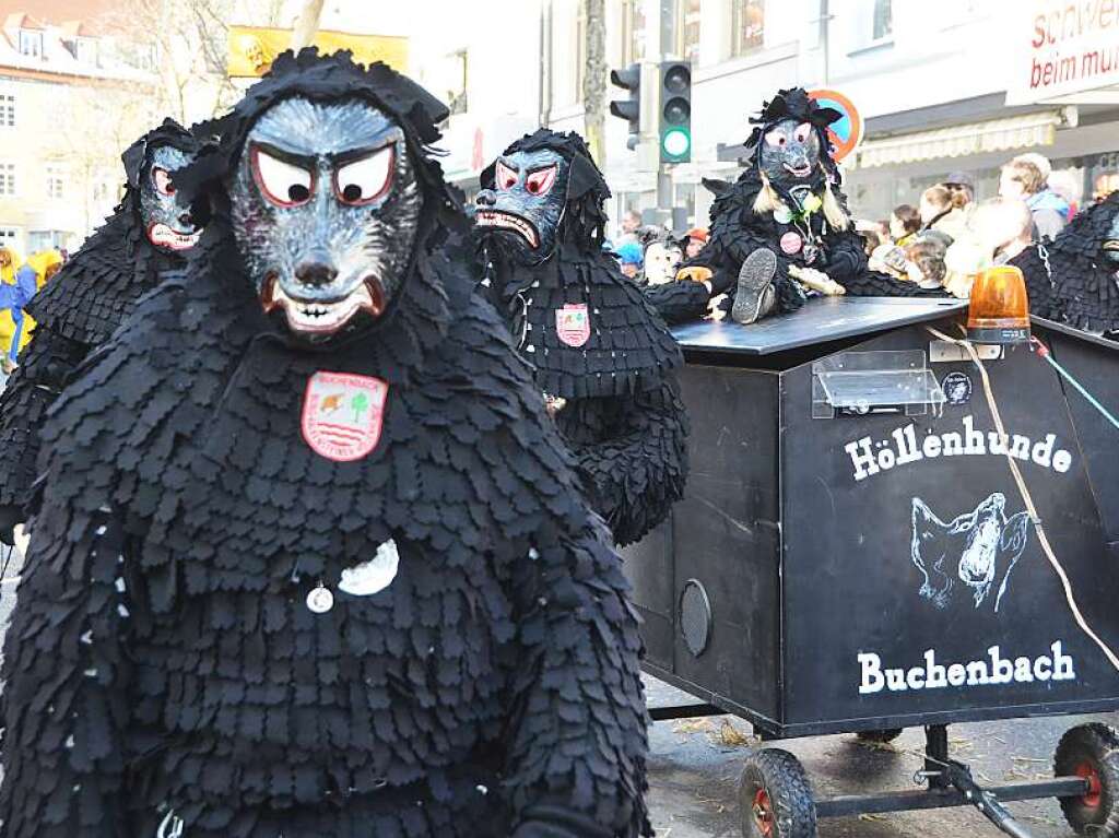 Bunt und nrrisch: Bilder vom Umzug in Neustadt