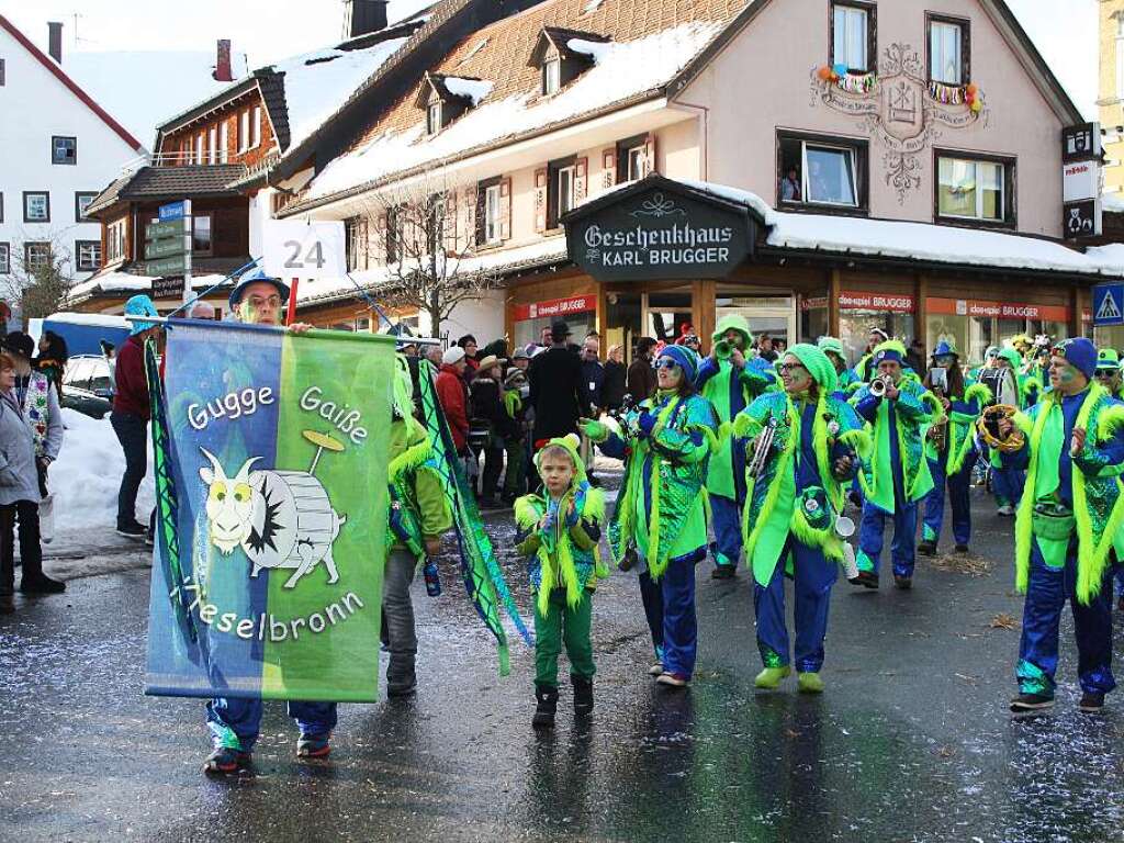 Die Kieselbronner Guggegaisse waren dieses Jahr zu Gast in Lenzkirch. 