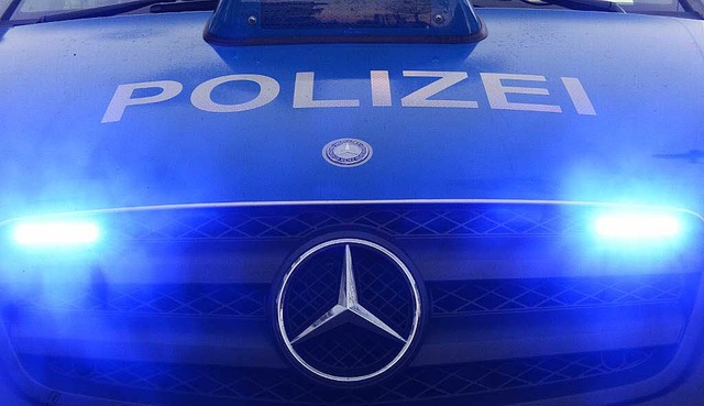 Die Polizei ermittelt nach einer tdlichen Attacke in Lauchringen.  | Foto: dpa