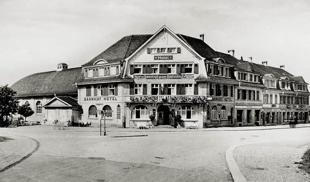 Das  Bahnhofhotel ist  Geschichte, ln...neue bernachtungsbetriebe entstanden.  | Foto: Stadtarchiv