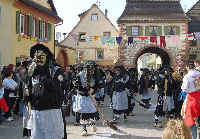 Am Sonntag wird Sulzburg wieder im Zei...oen Sulzbachtal-Narrenumzugs stehen.   | Foto: Stadt Sulzburg