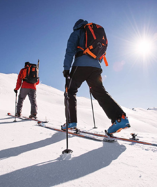 Erlebnis Skitour: Immer mehr Winterspo...verzichten dafr auf Aufstiegshilfen.   | Foto: dpa