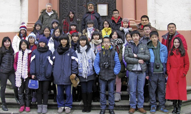 Zwei Dutzend junge Chinesen aus Guangz... des Tourismusverbandes Breisgau-Sd.   | Foto: Manfred Lange
