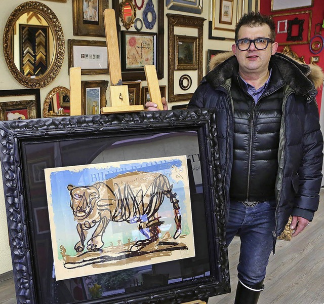 Zoltan Tth mit dem Bild &#8222;Tiger&#8220;.   | Foto: Breithaupt