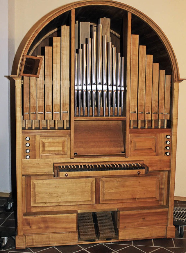 Die Orgel in der Eichstetter Kirche St...es Endinger Orgelbauers Georg Fischer.  | Foto: Mario Schneberg