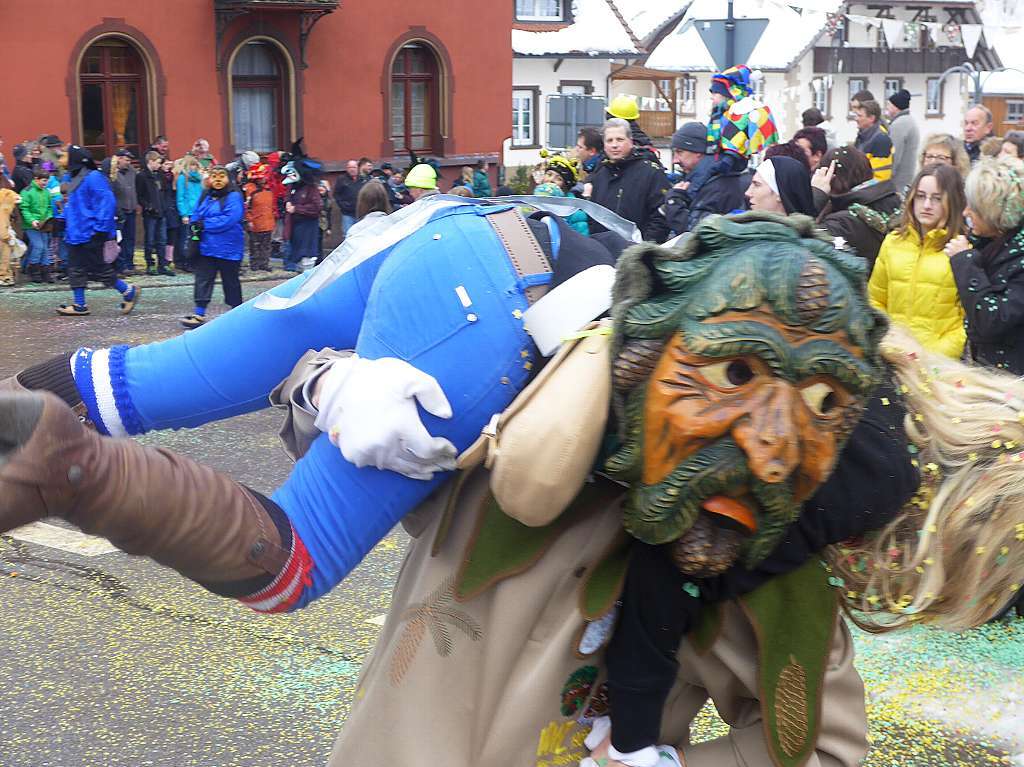 Eindrcke vom Buurefasnachtsumzug in Neuenweg.