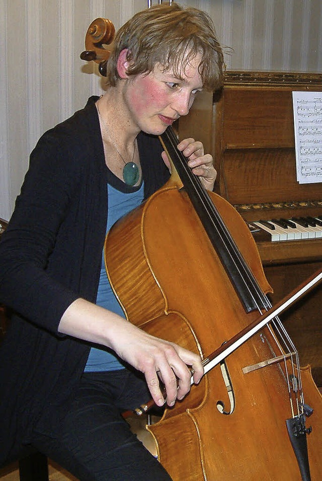Die Cellistin Anita Gwerder   | Foto: Roswitha Frey