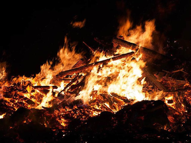 Fasnachtsfeuer sind eine loderne Tradi...en, geht aber der Spa daran verloren.  | Foto: Hartenstein