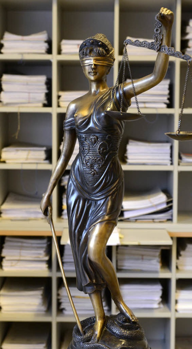 Bei Justitia arbeiten jetzt auch Gterichter.   | Foto: Ingo Schneider