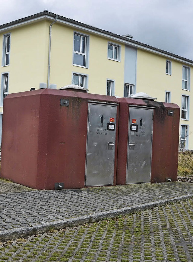 Das WC-Huschen an der Austrae soll d...ues auf dem Festplatz ersetzt werden.   | Foto: Kremp