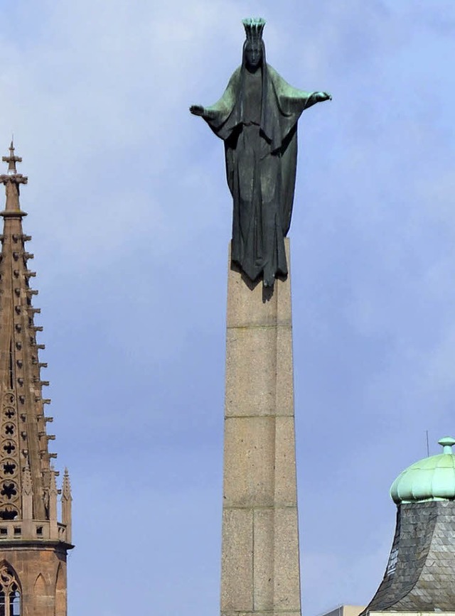 St. Ursula ist Offenburgs Stadtheilige...ngemeinde mit ihren 24000 Mitgliedern.  | Foto: hsl