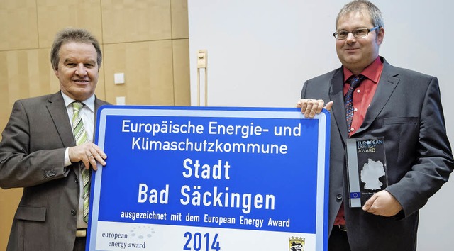 Der baden-wrttembergische Umweltminis...erleihung des European Energy Awards.   | Foto: Martin Stollberg/Umweltministerium