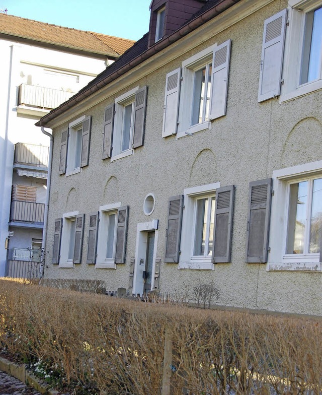 Wird saniert:  das Wohnhaus am  Hirschackerweg  4   | Foto: Frey