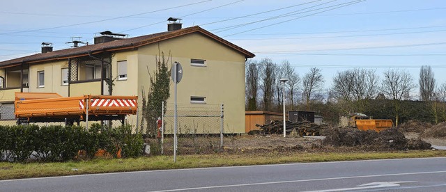 Unweit des  Wohnhauses werden die neue...ilo  der Autobahnmeisterei entstehen.   | Foto: langelott