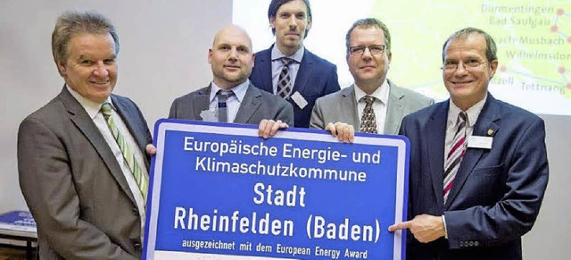 Ausgezeichnet: Umweltminister  Franz U...er, Erik Fiss und OB Klaus Eberhardt.   | Foto: Martin Stollberg