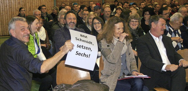 Protest bei der Gemeinderatssitzung in der Angenbachtalhalle   | Foto: Fabry