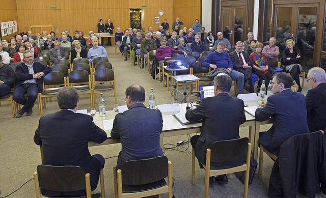 Zahlreiche Brger kamen zur Brgerversammlung in Badenweiler.   | Foto: Volker Mnch