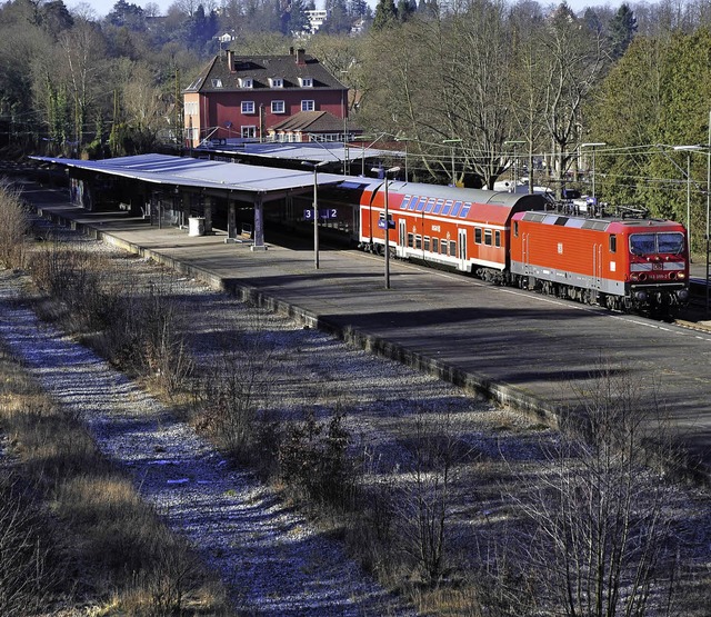 Auf der Brachflche am Bahnhof Wiehre ... die Bahn ein Stellwerk fr Sdbaden.   | Foto: Thomas Kunz