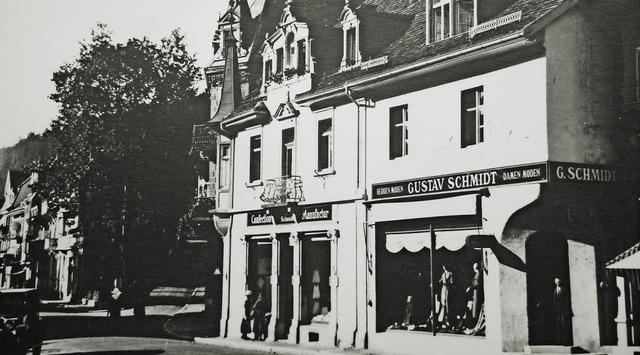 Das Kleidergeschft von Gustav Grumbac...s sptere Unternehmen Schmidt-Arkaden.  | Foto: Archiv: Thomas Mutter