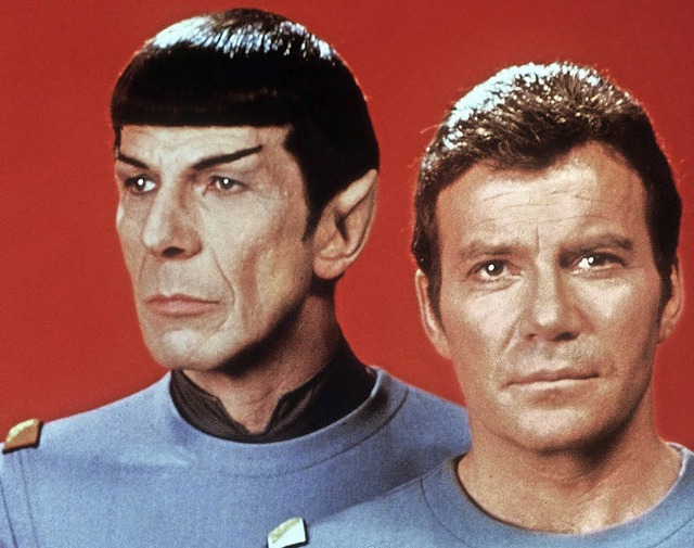 Leonard Nimoy als Mr. Spock (links) mi...ie &#8222;Raumschiff Enterprise&#8220;  | Foto: dpa