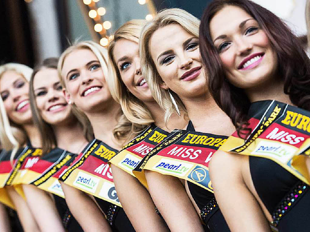24 junge Frauen hofften auf den Titel Miss Germany 2015 – aber nur eine durfte sich die begehrte Krone am Ende aufsetzen lassen.