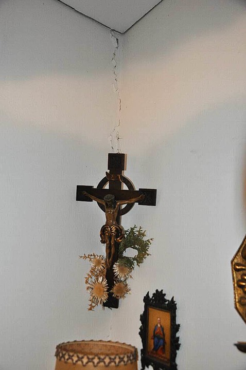 Jetzt hngt das Kreuz wieder bei Ursul... &#8211; die Frage ist nur: Wie lange?  | Foto: Rainer Ruther