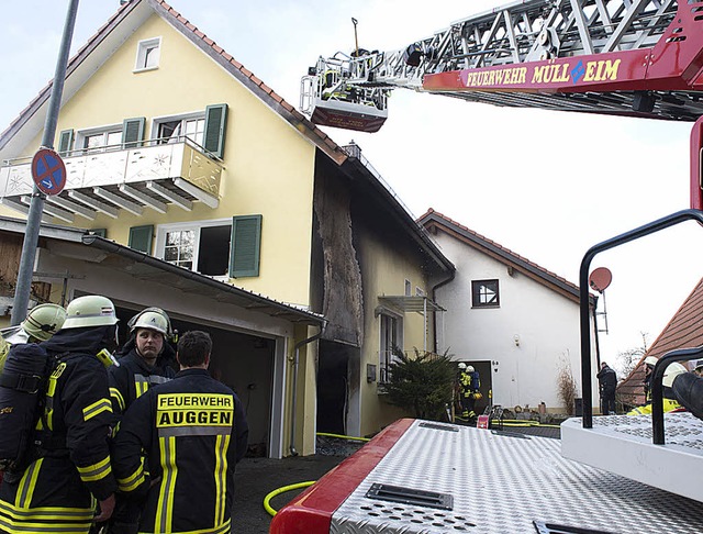 Frhzeitig wurde neben der Auggener Feuerwehr auch die Mllheimer alarmiert.  | Foto: Volker Mnch