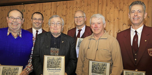 Ehrungen beim Musikverein Altdorf: (vo...ns-Peter Gottwald und  Bernhard Msch   | Foto: Sandra Decoux-Kone