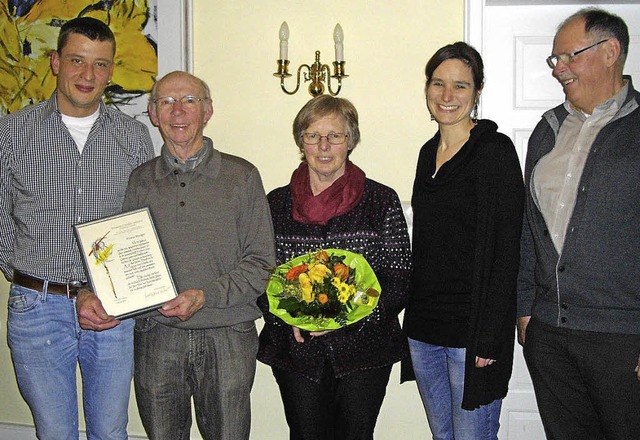 Ehrungen beim katholischen Kirchenchor...chimmer und  Vorsitzender Peter Linder  | Foto: Privat