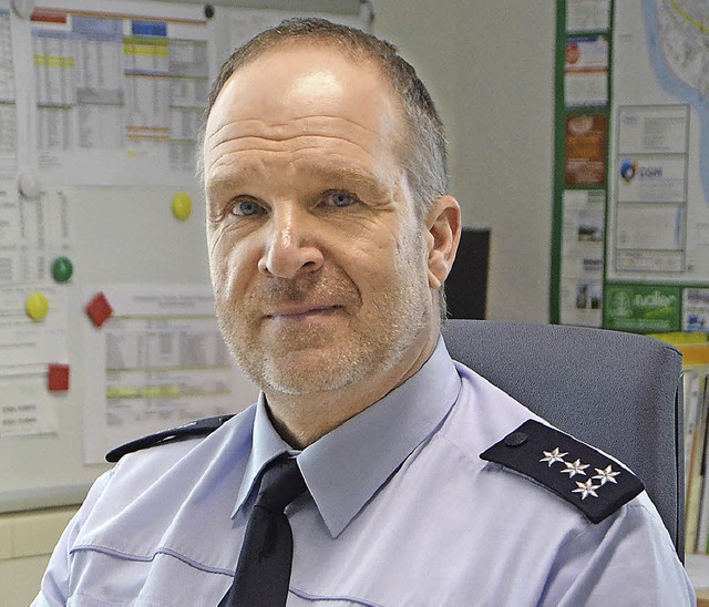 Andreas Nagy verlsst den Polizeiposten Grenzach-Wyhlen und geht nach Lrrach.   | Foto: Ralf H. Dorweiler