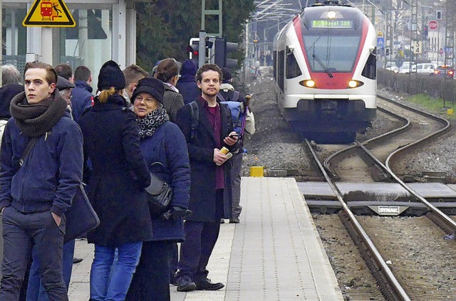 Pendler sind ein wichtiger Faktor bei ...e S-Bahn eine Alternative zur Strae.   | Foto: Daniel Gramespacher