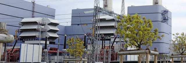 Bald auer Betrieb? Gaskraftwerk Irsching  | Foto: DPA