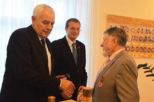 Fotos: Horst Khny erhlt Verdienstmedaille fr Ilco-Selbsthilfearbeit