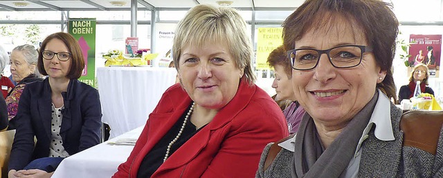 Sandra Boser (Grne), Kordula Kovac (C...entagsbrunch (von links nach rechts).   | Foto: CWE