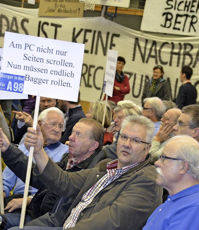 Zahlreich vertreten waren Vertreter der A 98 Brgerinitiativen.   | Foto: Michael  Krug