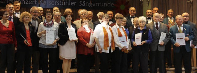 Die Geehrten der Kaisersthler Sngerr... Vorstand des Breisgauer Sngerbundes.  | Foto: Christiane Franz