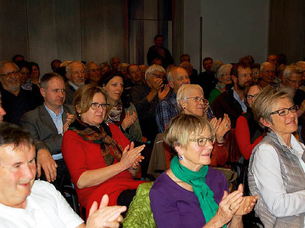 Hundert Zuhrer kamen zum BZ-Dialog mit dem Spiegel-Redakteur in den kleinen Saal der Stadthalle.