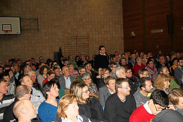 Gro war das Interesse an der ersten ... Brgermeisterkandidaten in  Burkheim.  | Foto: Herbert Trogus