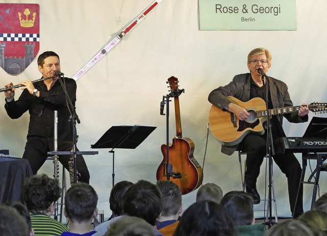 Begnadete Musiker und Rezitatoren: Das Duo Rose &amp; Georgi   | Foto: Veranst.