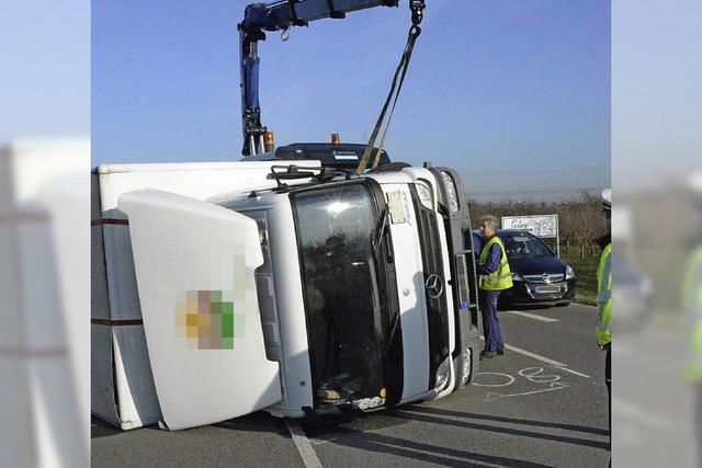 Lkw-Unfall auf der B3: Polizei sucht Betroffene