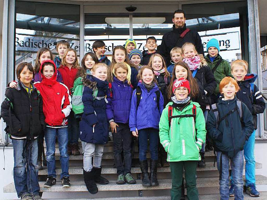 Die Klasse 4c der Weierhof-Grundschule Freiburg mit ihrem Lehrer Herr Sebastian Reiner