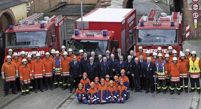 Die Sulzburger Gesamtfeuerwehr anlssl...hrigen Bestehens im vergangenen Jahr.   | Foto: volker mnch