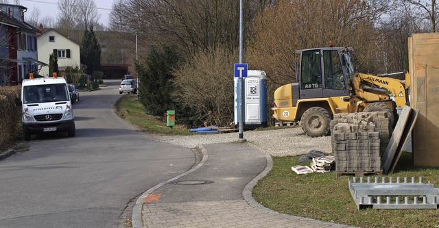 Die Wilhelm-Schpflin-Strae soll ausg...einem Gehweg zum Freizeitpark Grtt.    | Foto: Paul Schleer