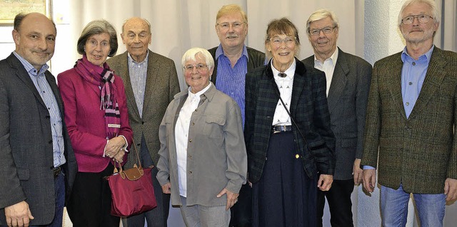Gruppenbild mit Museumsvereins-Vorstand und geehrten Mitgliedern   | Foto: Barbara Ruda