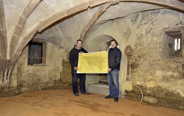 Zum  1000- jhrigen Dorfbestehen wird ...gen eine alte Karte  von Malterdingen.  | Foto: Dieter Erggelet