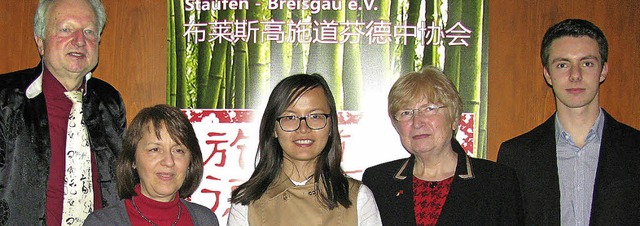 Der Vorstand der Deutsch-Chinesischen ...Wang, Marlise Kasper und Hannes Walzer  | Foto: Manfred Lange